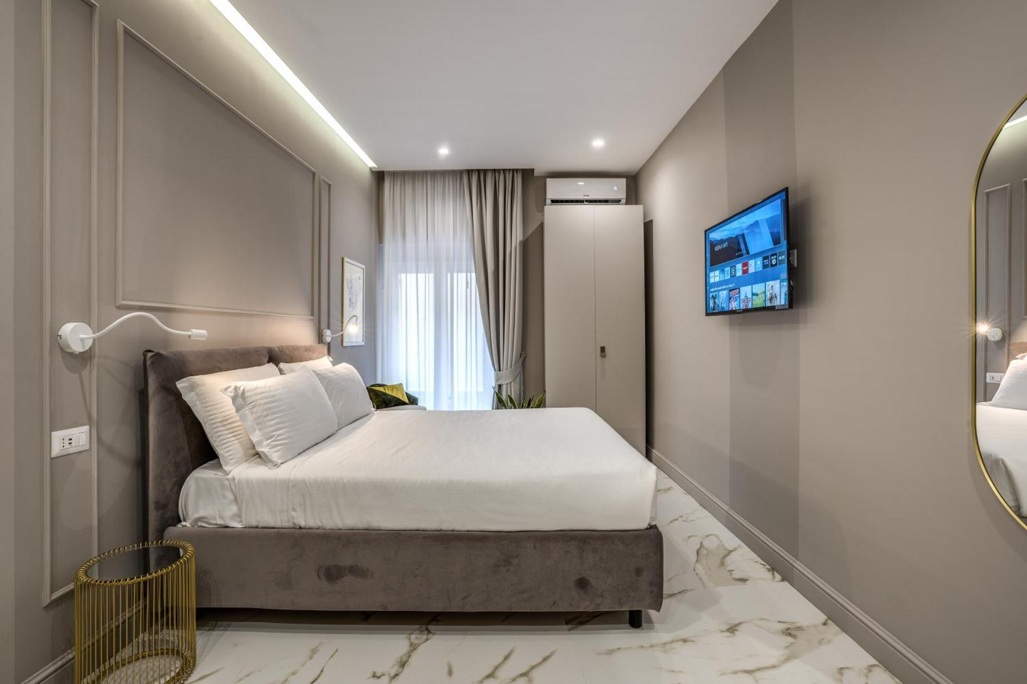 Hotel The Oasis à Naples Extérieur photo