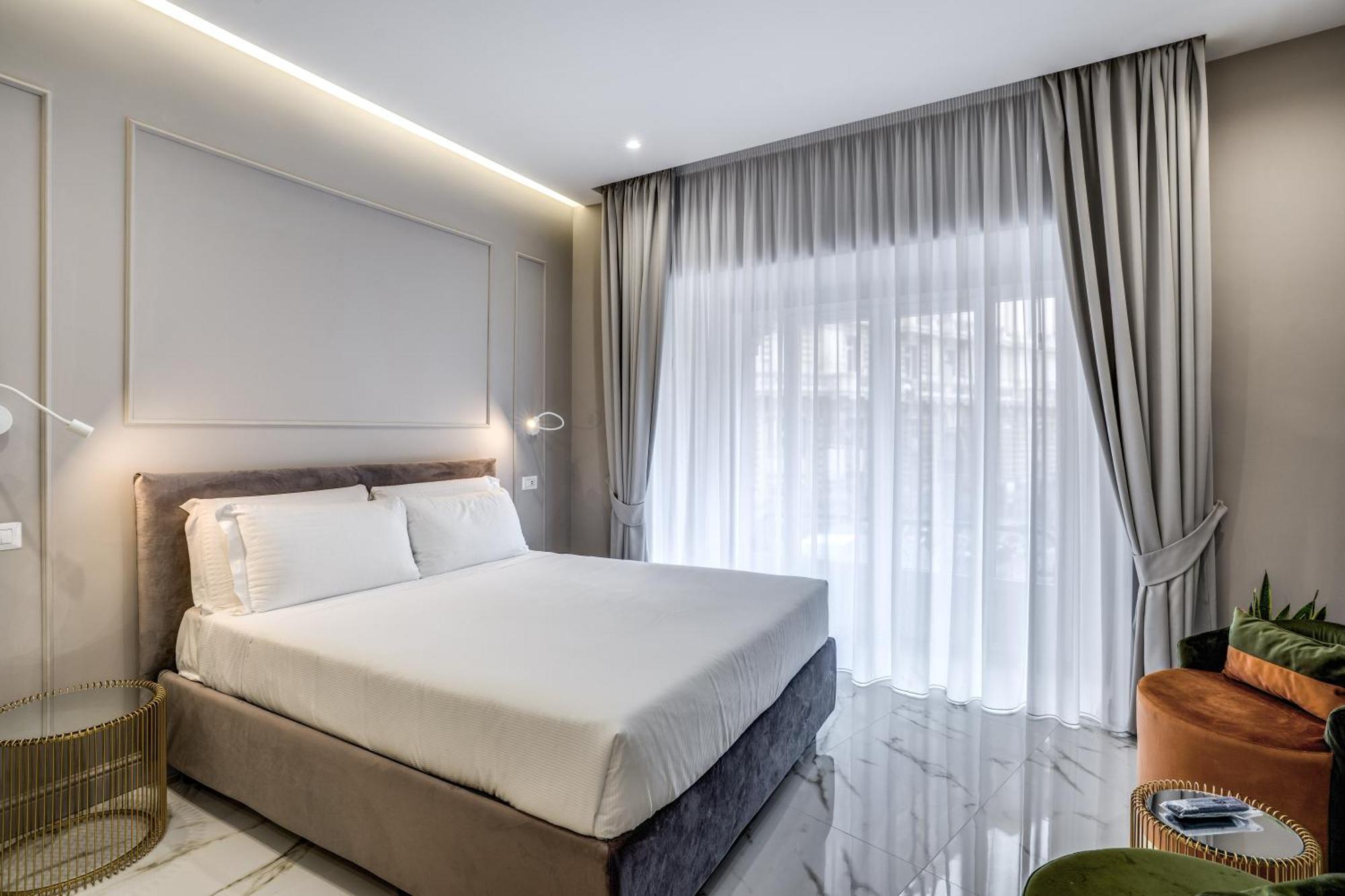 Hotel The Oasis à Naples Extérieur photo