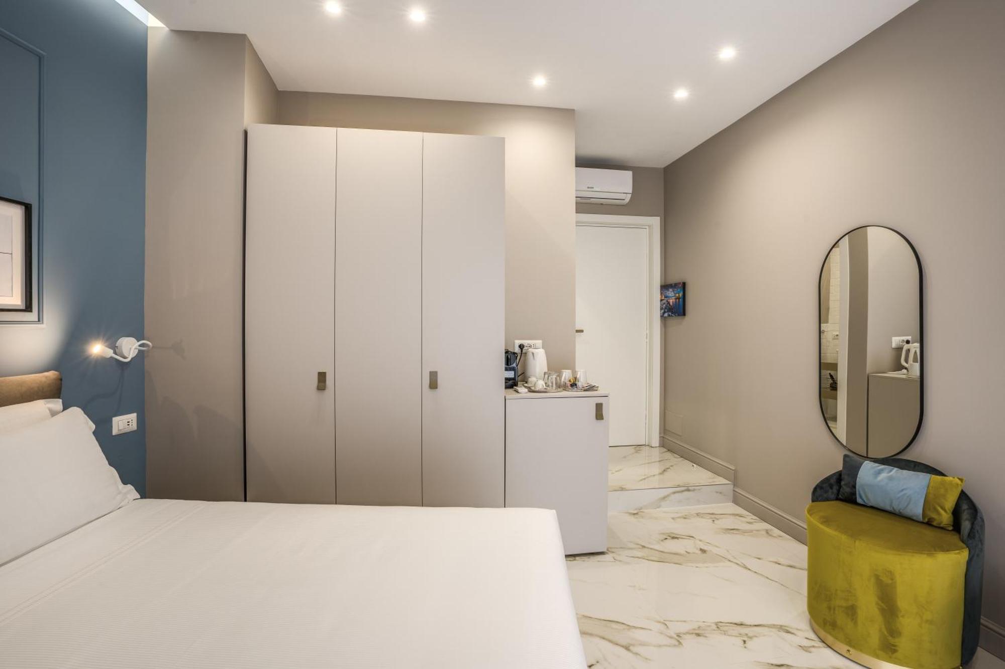 Hotel The Oasis à Naples Extérieur photo